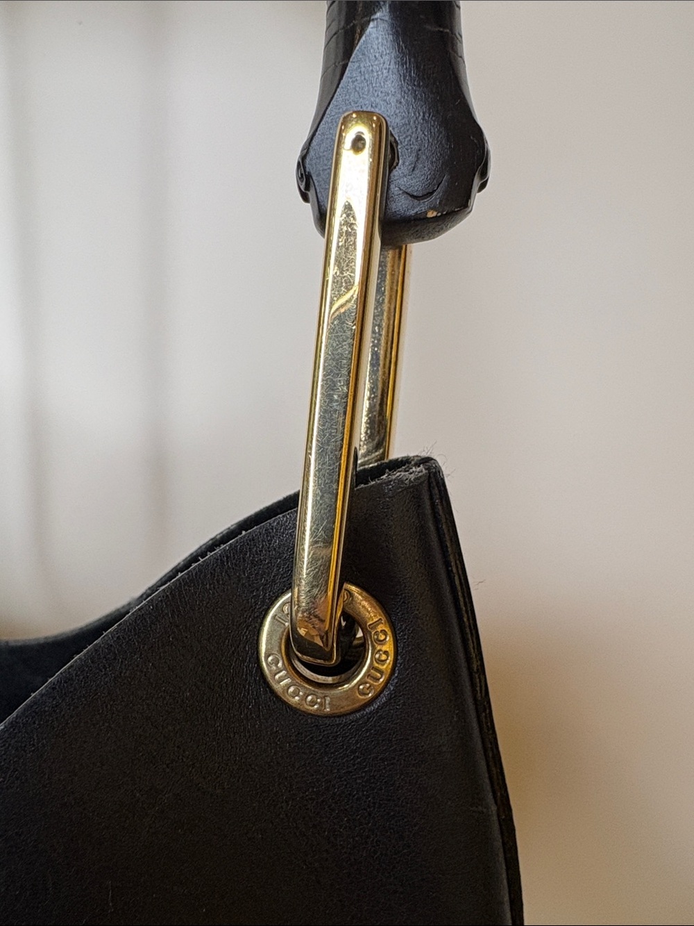 GUCCI Black Bamboo Handle Leather Purse w/ attached Zip Pouch - Picture 3 of 9